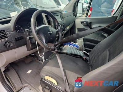 Zdjęcie 8 z 12 samochodu: 2018 MERCEDES BENZ SPRINTER 2500 DELIVERY VAN VIN:WD3PE8CD0JP585954 - miniatura