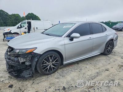 2022 TOYOTA CAMRY SE 4T1G11AK2NU653037 - główne zdjęcie licytacji z USA - miniatura