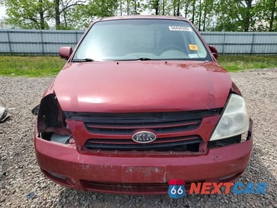 Piąte zdjęcie samochodu w środku: 2006 KIA SEDONA LX VIN:KNDMB233066076191 - miniatura