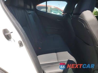 Zdjęcie 10 z 12 samochodu: 2021 LEXUS UX 250H VIN:JTHP9JBH2M2037458 - miniatura