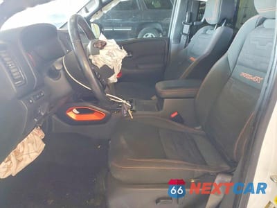 Zdjęcie 7 z 12 samochodu: 2023 NISSAN FRONTIER PRO-4X VIN:1N6ED1EK7PN631901 - miniatura