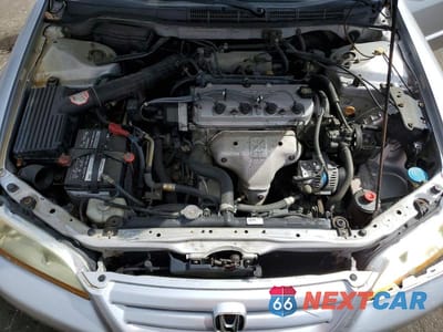 Zdjęcie 11 z 12 samochodu: 2002 HONDA ACCORD SE VIN:1HGCG56742A120036 - miniatura