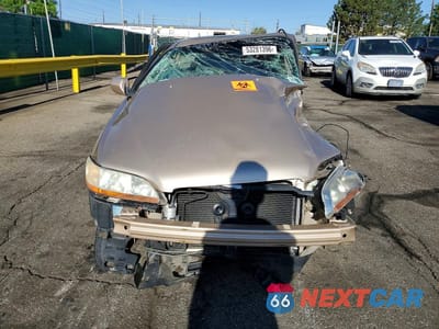 Piąte zdjęcie samochodu w środku: 2002 HONDA ACCORD EX VIN:1HGCG22592A025636 - miniatura