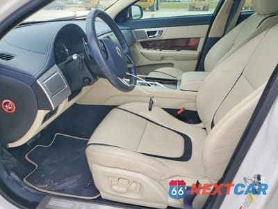 Zdjęcie 7 z 13 samochodu: 2013 JAGUAR XF VIN:SAJWA0E75D8S68192 - miniatura
