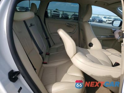 Zdjęcie 11 z 13 samochodu: 2012 VOLVO XC60 T6 VIN:YV4902DZ4C2310556 - miniatura