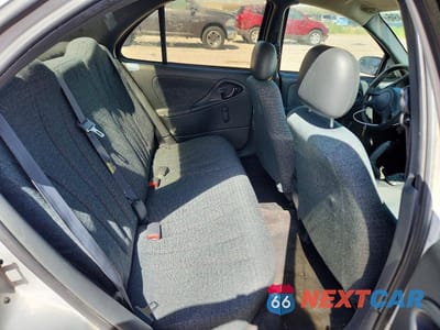 Zdjęcie 10 z 12 samochodu: 2003 CHEVROLET CAVALIER VIN:1G1JC52F637123414 - miniatura