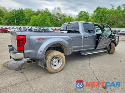 Trzecie zdjęcie samochodu z tyłu: 2022 FORD F350 SUPER DUTY VIN:1FT8W3DT2NEF77548 - miniatura