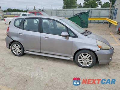 Czwarte zdjęcie samochodu z boku: 2007 HONDA FIT S VIN:JHMGD38657S049981 - miniatura