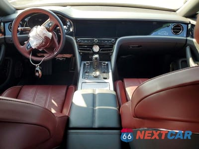 Zdjęcie 8 z 13 samochodu: 2025 BENTLEY FLYING SPUR SPEED VIN:SCBBR6ZG1SC022479 - miniatura