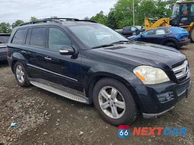 Czwarte zdjęcie samochodu z boku: 2008 MERCEDES-BENZ GL 450 4MATIC VIN:4JGBF71E38A407712 - miniatura