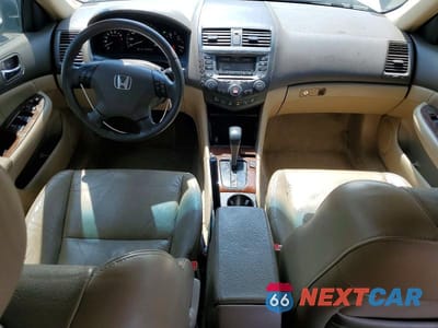 Zdjęcie 8 z 12 samochodu: 2007 HONDA ACCORD 4D LX VIN:1HGCM66597A007624 - miniatura