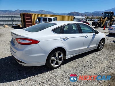Trzecie zdjęcie samochodu z tyłu: 2016 FORD FUSION SE VIN:3FA6P0H77GR125021 - miniatura
