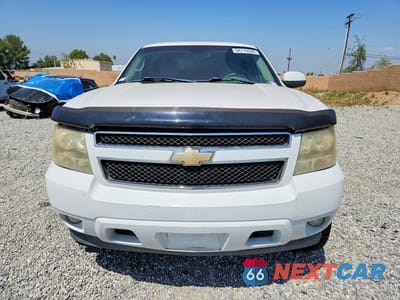 Piąte zdjęcie samochodu w środku: 2008 CHEVROLET SUBURBAN C1500 LS VIN:1GNFC16028R101747 - miniatura