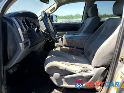 Zdjęcie 7 z 12 samochodu: 2012 TOYOTA TUNDRA CREWMAX SR5 VIN:5TFEY5F1XCX133291 - miniatura