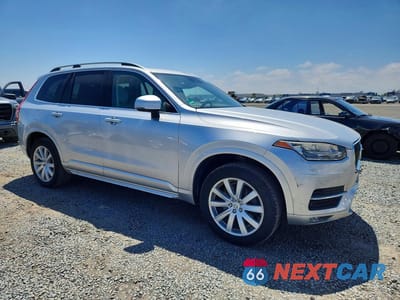 Czwarte zdjęcie samochodu z boku: 2016 VOLVO XC90 T6 VIN:YV4A22PK5G1039783 - miniatura