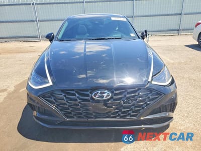 Piąte zdjęcie samochodu w środku: 2023 HYUNDAI SONATA LIMITED VIN:KMHL34J23PA322997 - miniatura