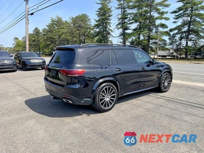 Czwarte zdjęcie samochodu z boku: 2022 MERCEDES-BENZ GLS 450 4MATIC VIN:4JGFF5KE5NA647666 - miniatura