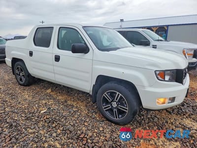 Czwarte zdjęcie samochodu z boku: 2014 HONDA RIDGELINE SPORT VIN:5FPYK1F70EB004587 - miniatura