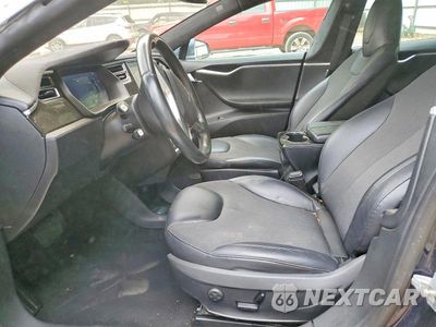 Zdjęcie 7 z 12 samochodu: 2015 TESLA MODEL S 85 VIN:5YJSA1H13FFP68817 - miniatura