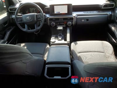 Zdjęcie 8 z 13 samochodu: 2026 TOYOTA TACOMA SR5 VIN:3TMLB5JN2TM228937 - miniatura