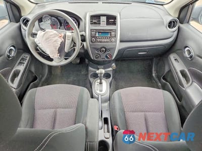 Zdjęcie 8 z 12 samochodu: 2018 NISSAN VERSA SV VIN:3N1CN7AP3JL837660 - miniatura