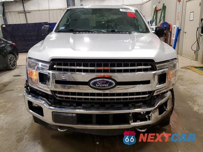 Piąte zdjęcie samochodu w środku: 2018 FORD F150 SUPER CAB VIN:1FTFX1EG1JKF85081 - miniatura