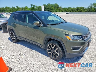 Czwarte zdjęcie samochodu z boku: 2019 JEEP COMPASS LIMITED VIN:3C4NJDCB5KT646146 - miniatura