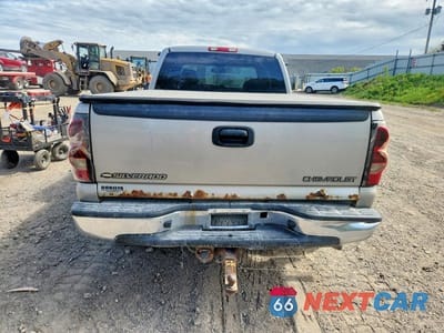 Zdjęcie 6 z 12 samochodu: 2004 CHEVROLET SILVERADO K1500 VIN:1GCEK19T84E376666 - miniatura