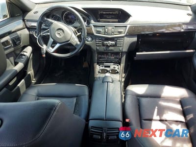 Zdjęcie 8 z 12 samochodu: 2013 MERCEDES-BENZ E 350 4MATIC VIN:WDDHF8JB9DA725294 - miniatura