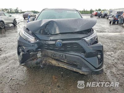 Piąte zdjęcie samochodu w środku: 2024 TOYOTA RAV4 XLE PREMIUM VIN:2T3B6RFV5RW074585 - miniatura