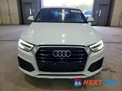 Piąte zdjęcie samochodu w środku: 2016 AUDI Q3 PRESTIGE VIN:WA1GFCFS7GR022276 - miniatura