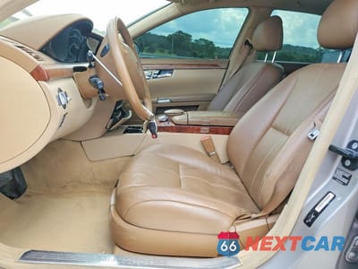 Zdjęcie 7 z 12 samochodu: 2007 MERCEDES-BENZ S 550 VIN:WDDNG71XX7A012575 - miniatura