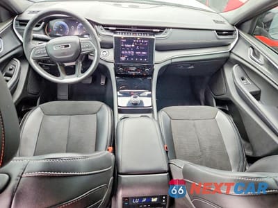 Zdjęcie 8 z 13 samochodu: 2024 JEEP GRAND CHEROKEE L LAREDO VIN:1C4RJKAG1R8610774 - miniatura