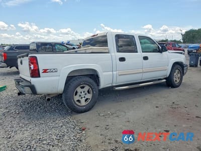 Trzecie zdjęcie samochodu z tyłu: 2004 CHEVROLET SILVERADO K1500 VIN:2GCEK13T341344461 - miniatura