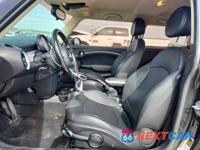 Zdjęcie 7 z 12 samochodu: 2013 MINI COOPER VIN:WMWSU3C50DT371957 - miniatura