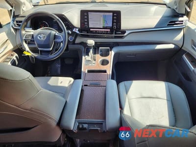 Zdjęcie 8 z 13 samochodu: 2024 TOYOTA SIENNA XLE 7-PASSENGER VIN:5TDJSKFC9RS128310 - miniatura
