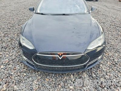 Zdjęcie 11 z 12 samochodu: 2013 TESLA MODEL S VIN:5YJSA1CG9DFP17248 - miniatura