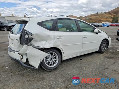 Trzecie zdjęcie samochodu z tyłu: 2015 TOYOTA PRIUS V THREE VIN:JTDZN3EU0FJ026302 - miniatura