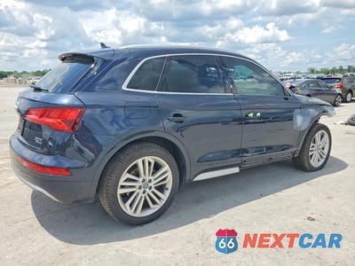 Trzecie zdjęcie samochodu z tyłu: 2018 AUDI Q5 VIN:WA1BNAFY7J2136607 - miniatura
