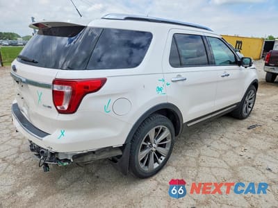 Trzecie zdjęcie samochodu z tyłu: 2018 FORD EXPLORER LIMITED VIN:1FM5K8FH9JGB98545 - miniatura