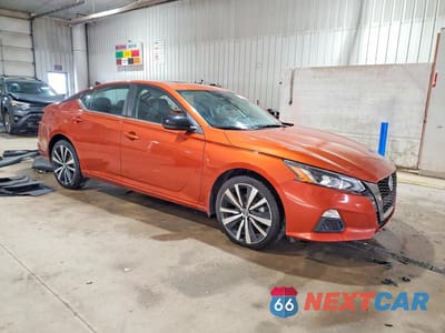 Czwarte zdjęcie samochodu z boku: 2021 NISSAN ALTIMA SR VIN:1N4BL4CW4MN385908 - miniatura