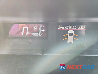 Zdjęcie 9 z 12 samochodu: 2015 TOYOTA PRIUS C THREE VIN:JTDKDTB32F1100769 - miniatura