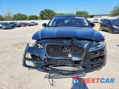 Piąte zdjęcie samochodu w środku: 2020 JAGUAR F-PACE PORTFOLIO VIN:SADCN2GX8LA624581 - miniatura