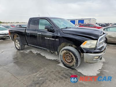 Czwarte zdjęcie samochodu z boku: 2012 DODGE RAM 1500 SLT VIN:1C6RD7GT7CS188763 - miniatura