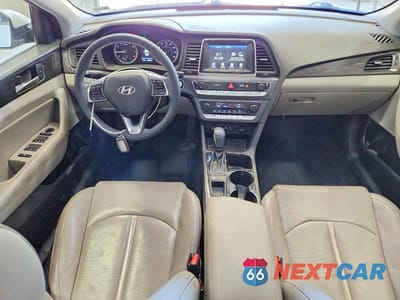 Zdjęcie 8 z 12 samochodu: 2018 HYUNDAI SONATA LIMITED VIN:5NPE34AF4JH660649 - miniatura