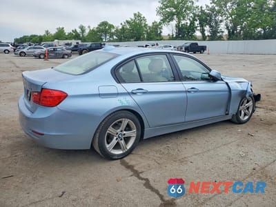 Trzecie zdjęcie samochodu z tyłu: 2014 BMW 320 I VIN:WBA3B1G54ENS77501 - miniatura
