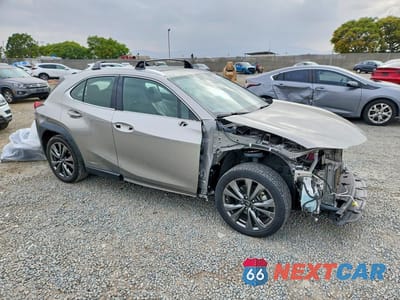 Czwarte zdjęcie samochodu z boku: 2020 LEXUS UX 250H VIN:JTHR9JBH9L2020549 - miniatura
