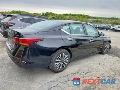 Trzecie zdjęcie samochodu z tyłu: 2024 NISSAN ALTIMA SV VIN:1N4BL4DV5RN382321 - miniatura