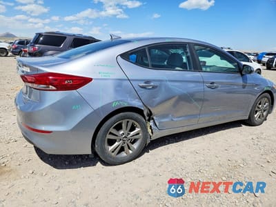 Trzecie zdjęcie samochodu z tyłu: 2017 HYUNDAI ELANTRA SE VIN:5NPD84LF4HH155361 - miniatura