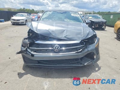 Piąte zdjęcie samochodu w środku: 2024 VOLKSWAGEN JETTA SE VIN:3VW7M7BU6RM080858 - miniatura